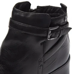 Almafi Black Leather Ankle Boots<Carl Scarpa Store