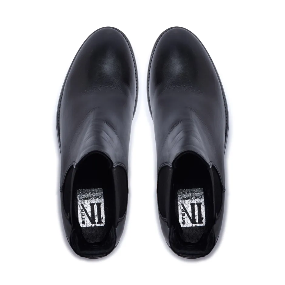 Delicio Black Leather Ankle Boots<Carl Scarpa Shop