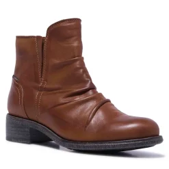 Felice Tan Leather Ankle Boots<Carl Scarpa New