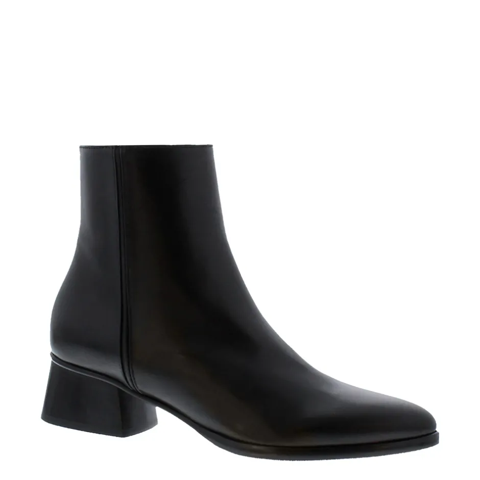 Megan Black Leather Ankle Boots<Carl Scarpa Cheap