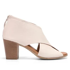 Piacere Off-White Leather Crossover Sandals<Carl Scarpa Online