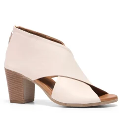 Piacere Off-White Leather Crossover Sandals<Carl Scarpa Online
